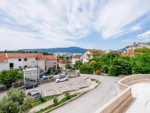 Prodaja, jednosoban stan, 50m², Centar, Tivat - image 19