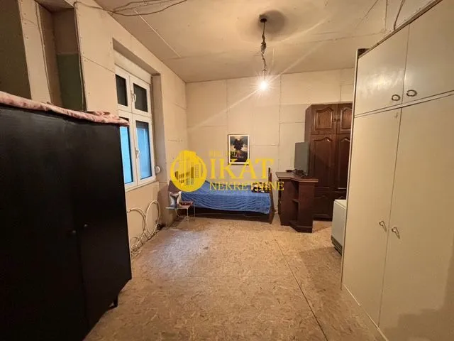 Prodaja, trosoban stan, 86m², Kalenić Pijaca, Vračar Sve Podlokacije
