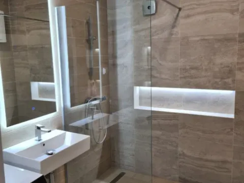 Prodaja, četvorosoban stan, 180m², Dedinje Beli Dvor, Dedinje Sve Podlokacije - image 9