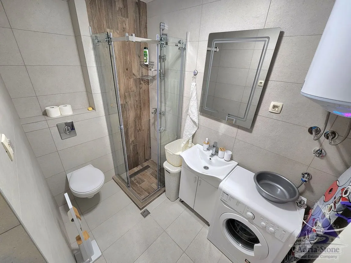 Izdavanje, stan, 25m², Podkošljun, Budva