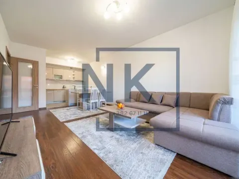 Izdavanje, dvosoban stan, 70m², Master Kvart, Podgorica