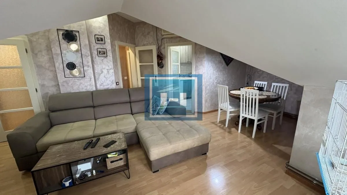 Prodaja, trosoban stan, 69m², Vašarište, Jagodina