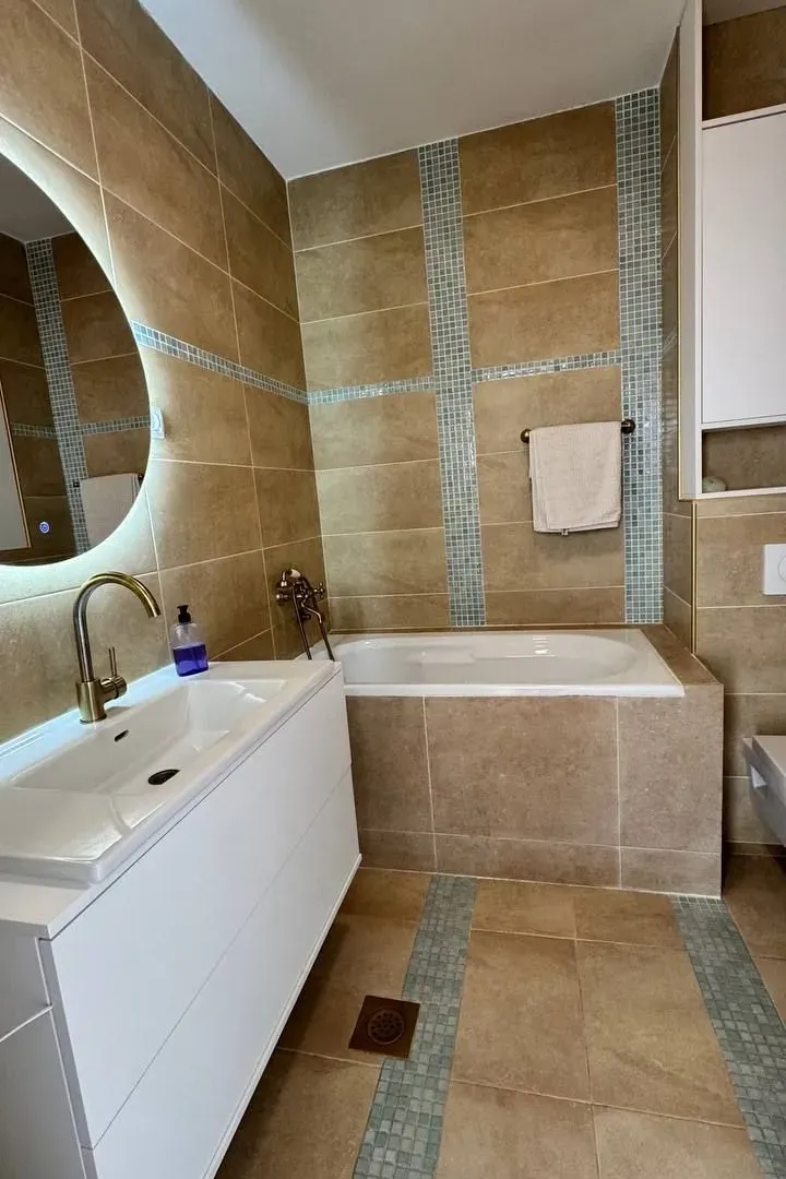 Prodaja, dvosoban stan, 68m², Budva, Crna Gora