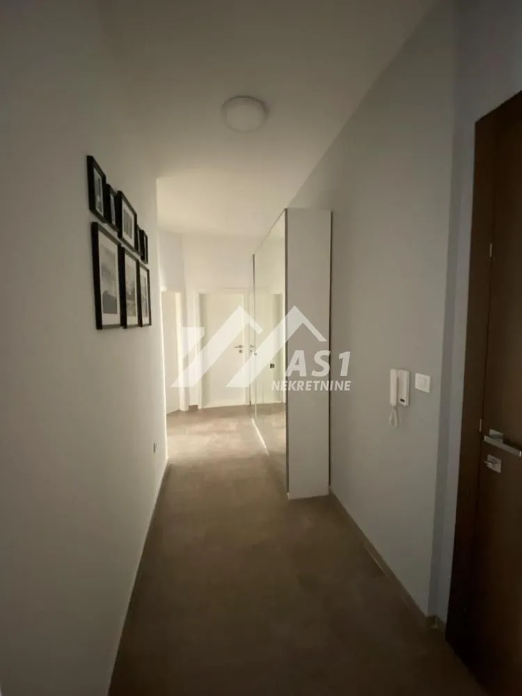 Izdavanje, stan, 62m², Centar, Novi Sad