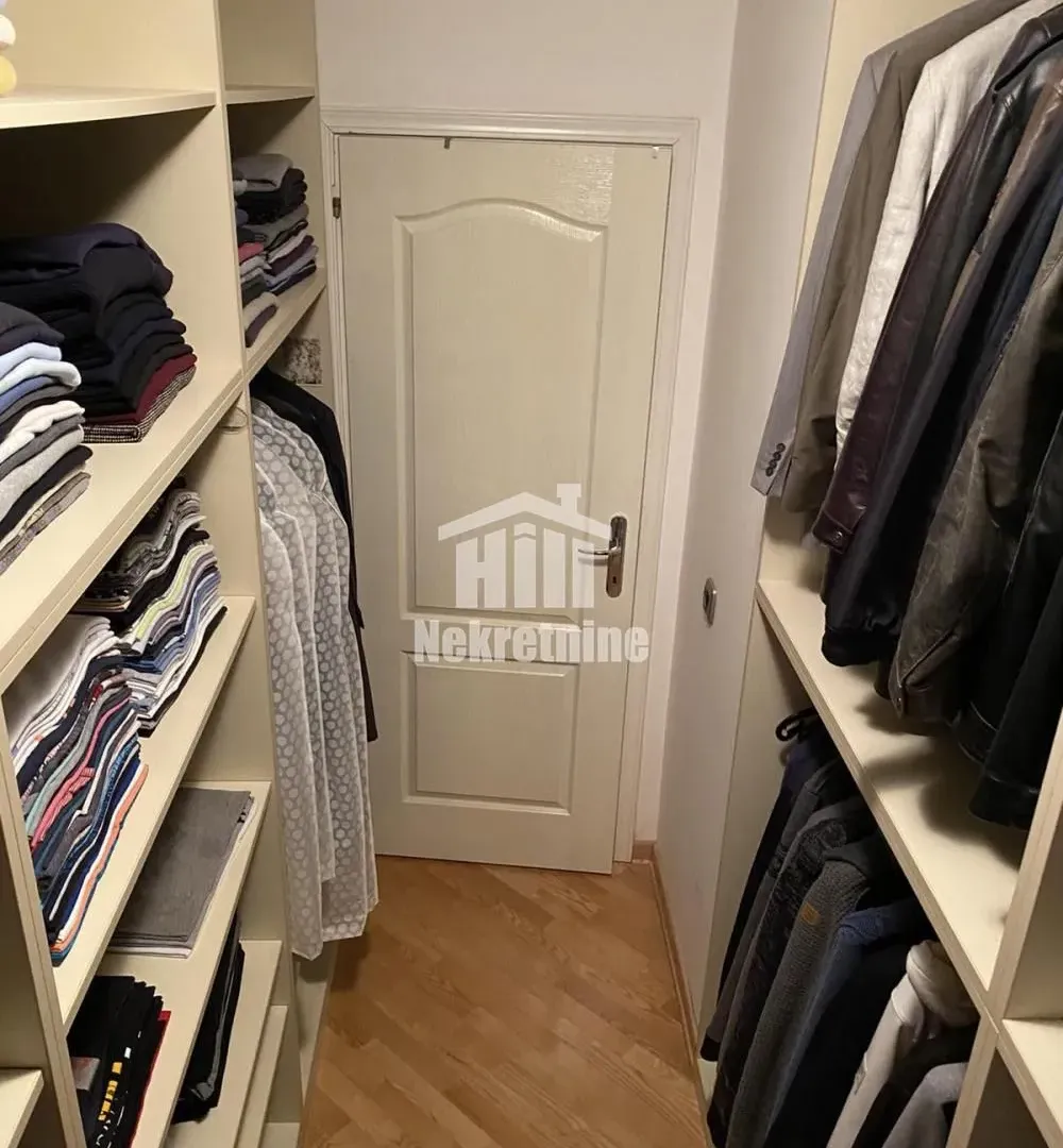 Sale, house, 266m², Lekino Brdo, Voždovac Sve Podlokacije