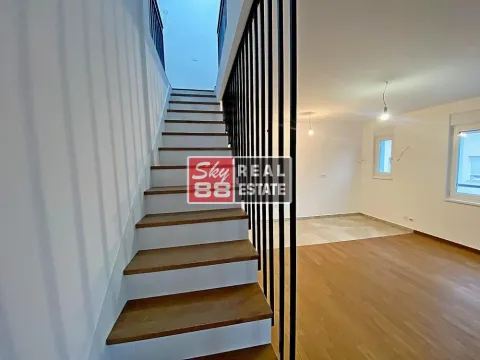 Prodaja, četvorosoban stan, 103m², Olimp, Zvezdara Sve Podlokacije - image 4