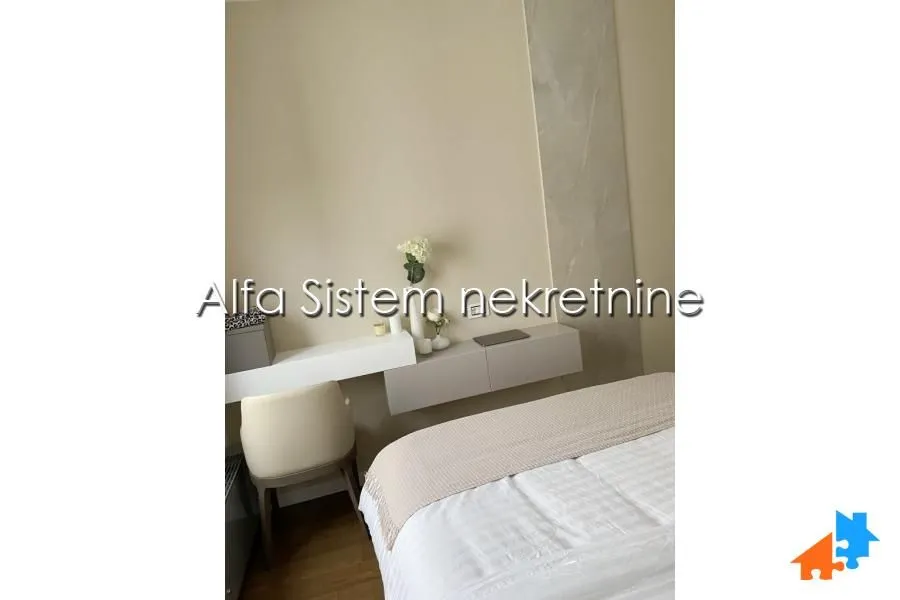 Izdavanje, dvosoban stan, 43m², Vračar Centar, Vračar Sve Podlokacije