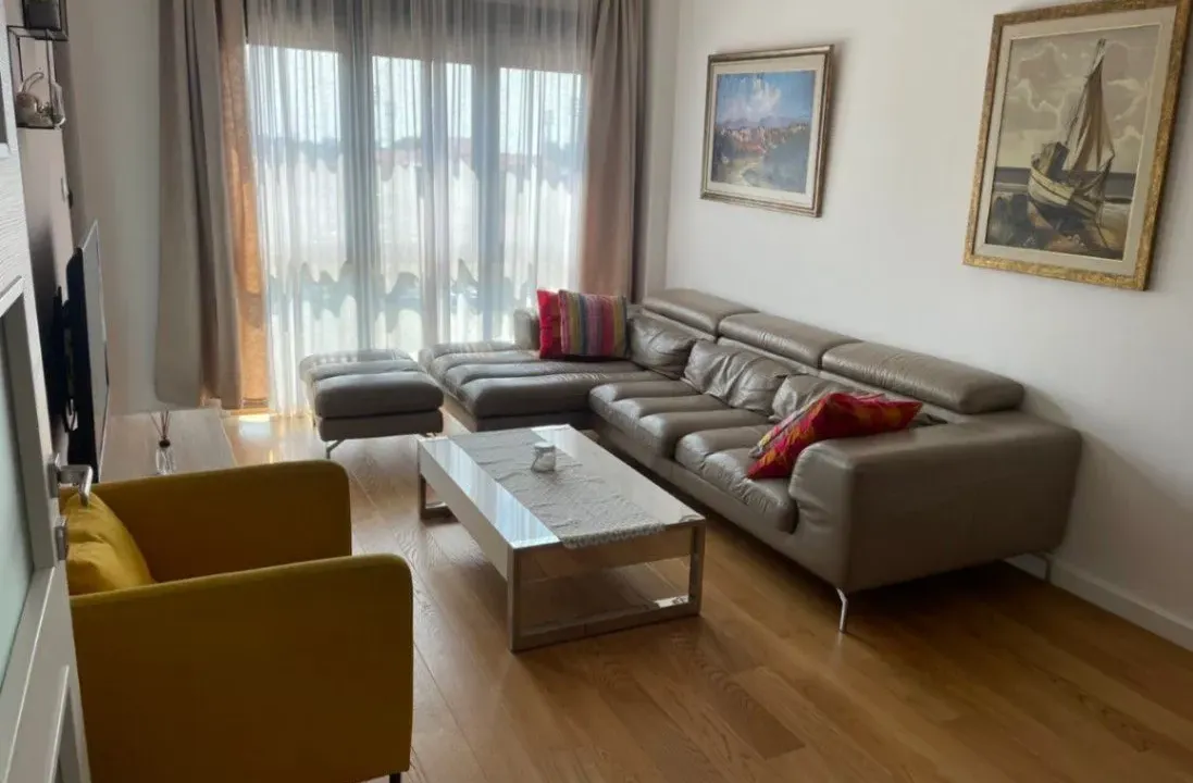 Izdavanje, jednosoban stan, 47m², Podgorica, Crna Gora