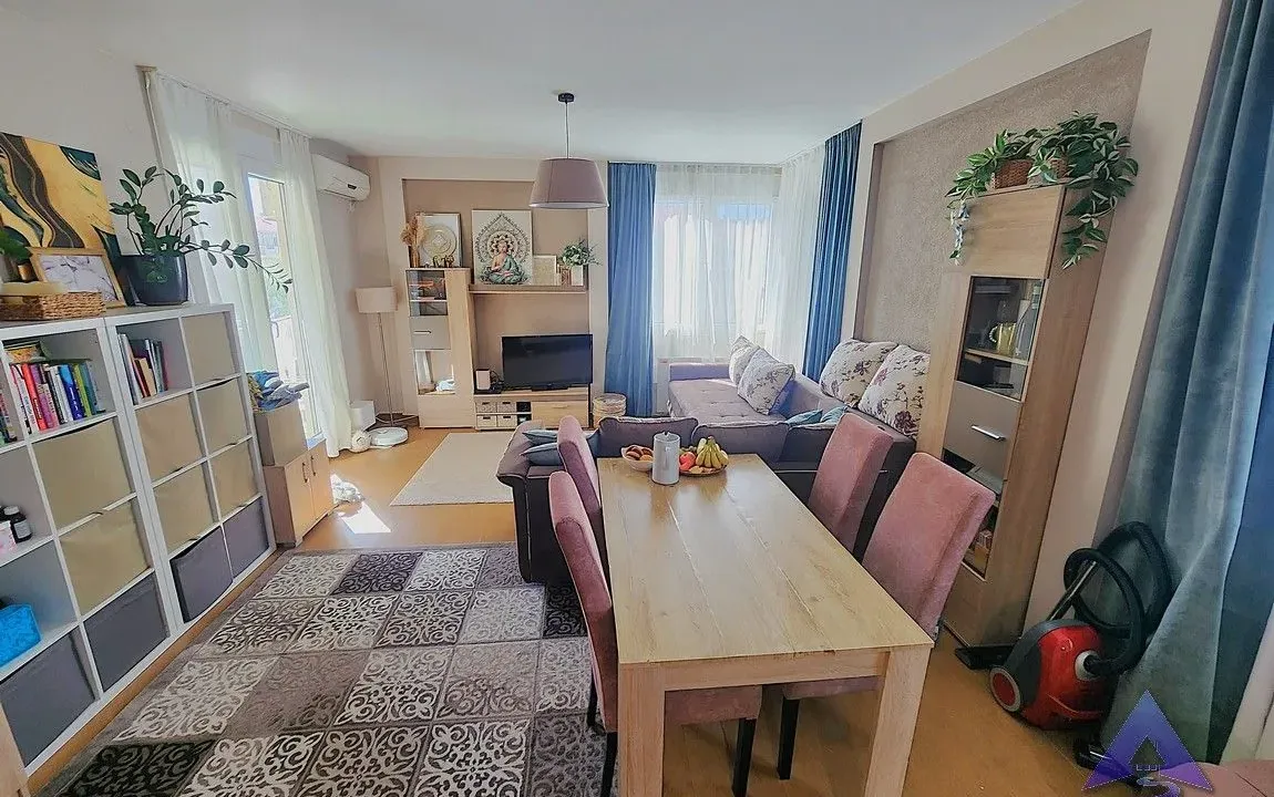 Prodaja, dvosoban stan, 88m², Podkošljun, Budva