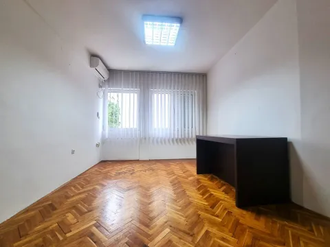 Rent, office space, 36m², Centar, Podgorica - image 2