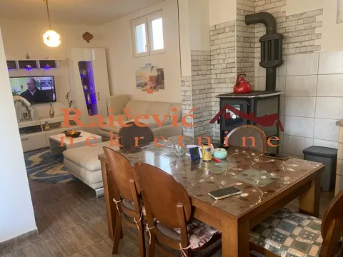 Prodaja, kuća, 197m², Bogojevo, Odžaci - image 3