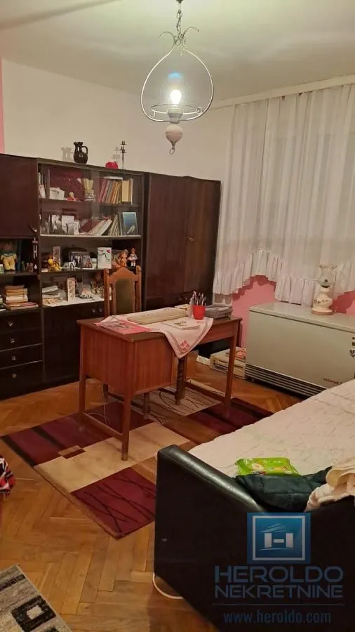 Prodaja, dvosoban stan, 56m², Sarina Medja, Jagodina