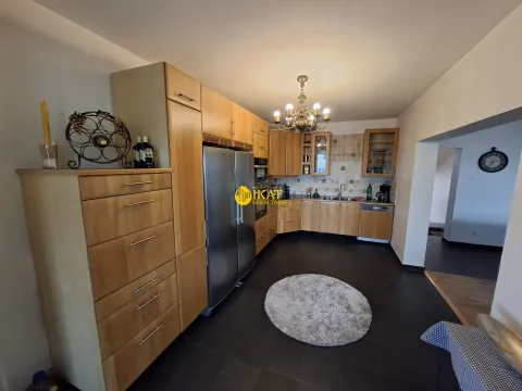 Prodaja, kuća, 250m², Mali Mokri Lug, Zvezdara Sve Podlokacije - image 5