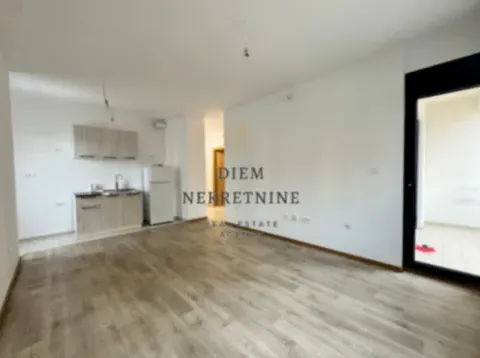 Izdavanje, dvosoban stan, 55m², Podgorica, Crna Gora - image 4