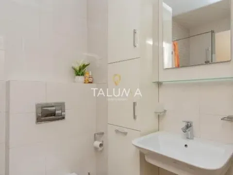 Izdavanje, jednosoban stan, 46m², City Kvart, Podgorica - image 9