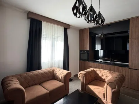 Prodaja, trosoban stan, 100m², City Kvart, Podgorica - image 1