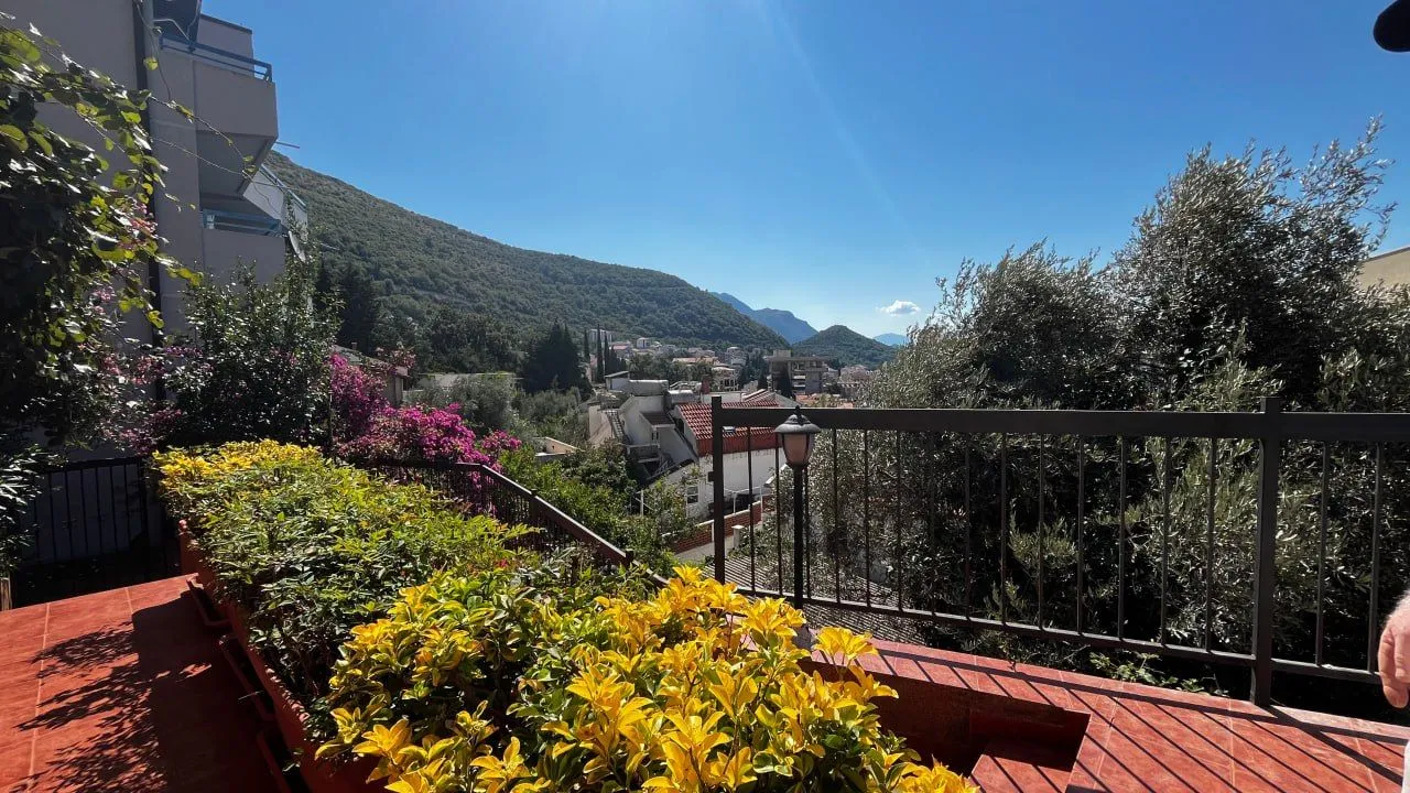 Prodaja, dvosoban stan, 102m², Petrovac, Budva