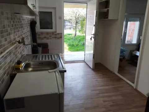 Prodaja, jednosoban stan, 26m², Padinska Skela, Palilula Sve Podlokacije - image 5