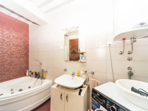 Sale, two bedroom apartment, 81m², Krivi Most, Podgorica - image 15