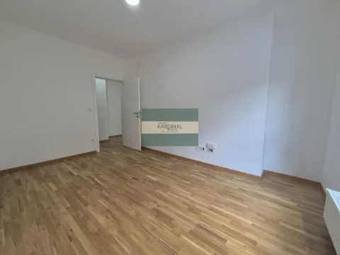 Izdavanje, dvosoban stan, 53m², Centar, Jagodina - image 9