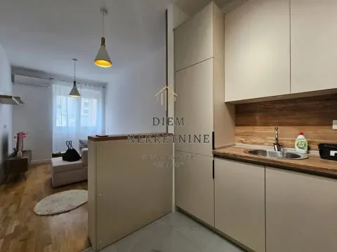 Rent, one bedroom apartment, 38m², Centar, Bar - image 1