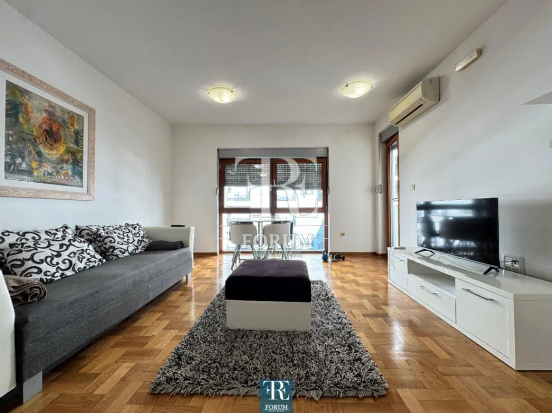 Izdavanje, jednosoban stan, 50m², Tološi, Podgorica