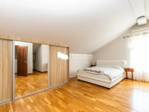 Prodaja, kuća, 201m², Topla, Herceg Novi - image 6