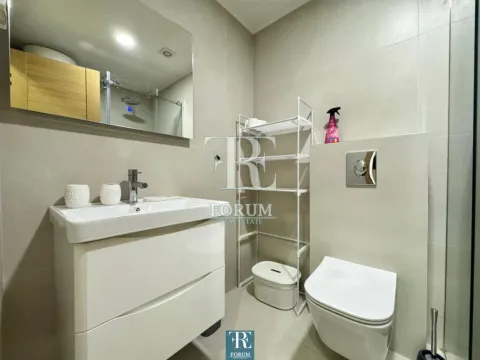 Izdavanje, jednosoban stan, 50m², City Kvart, Podgorica - image 10