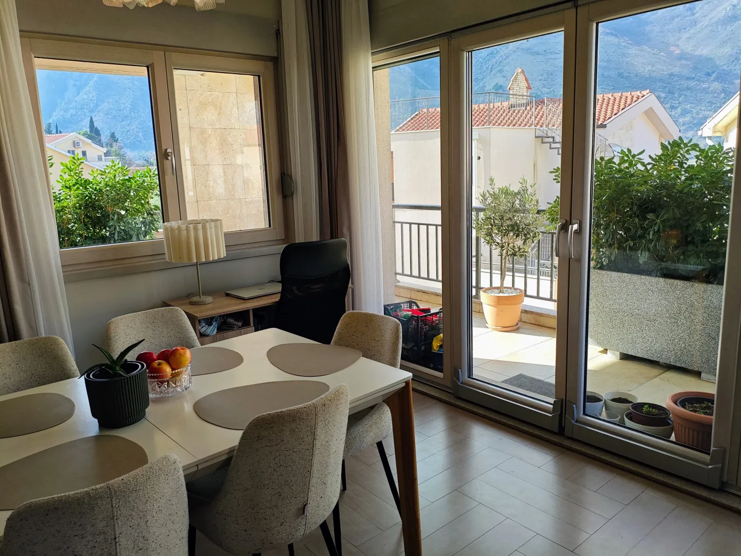 Prodaja, trosoban stan, 114m², Dobrota, Kotor