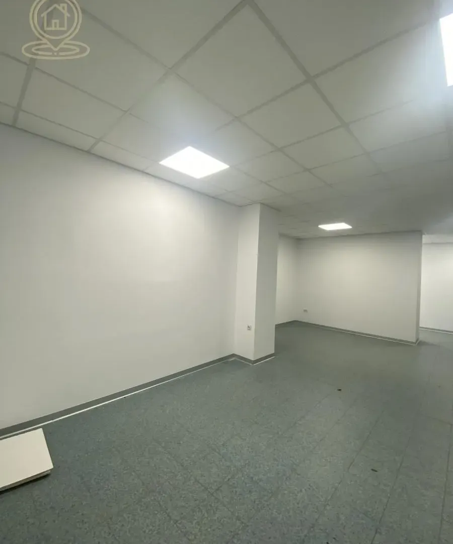 Rent, office space, 528m², Dom zdravlja, Niš