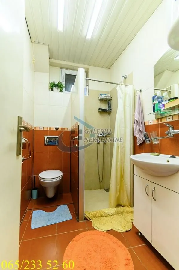 Prodaja, dvosoban stan, 62m², Vračar Sve Podlokacije, Beograd