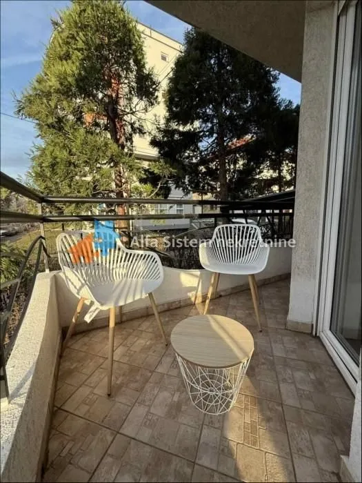 Rent, three bedroom apartment, 72m², Žarkovo, Beograd