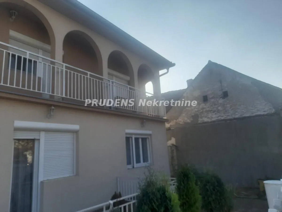 Sale, house, 165m², Dobanovci, Surčin