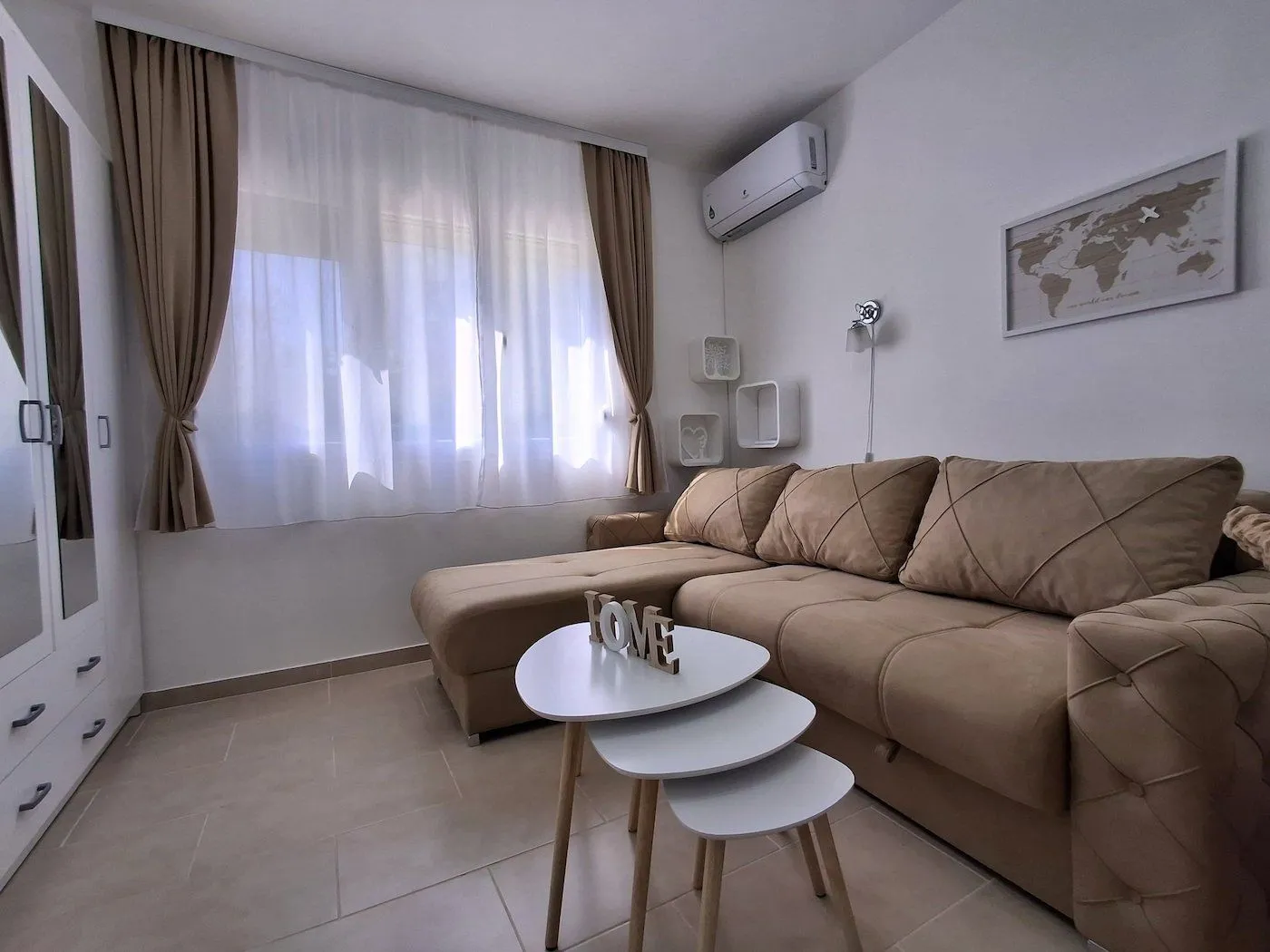 Prodaja, stan, 24m², Gintaš, Podgorica