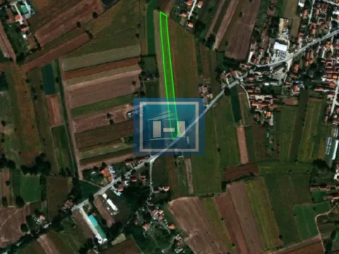 Zemljište in Dankovo