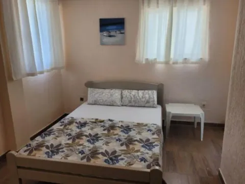 Sale, one bedroom apartment, 54m², Bečići, Budva - image 5