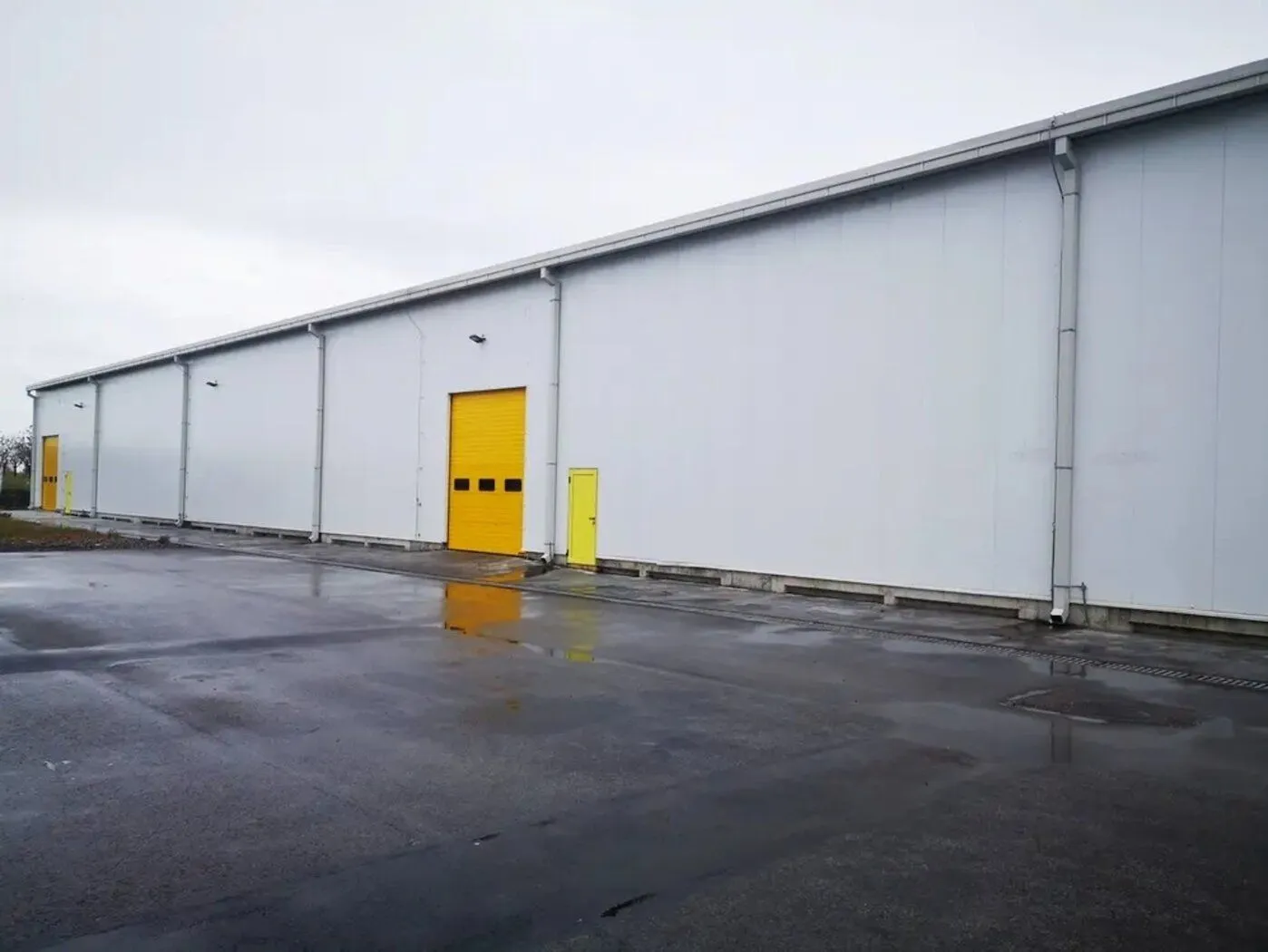 Rent, office space, 800m², Kać, Novi Sad Sve Podlokacije