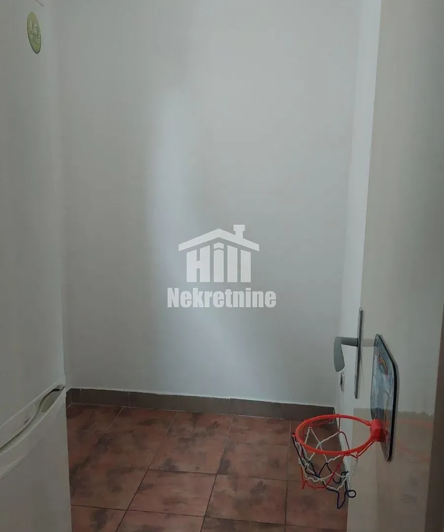 Rent, house, 180m², Čukarica, Beograd