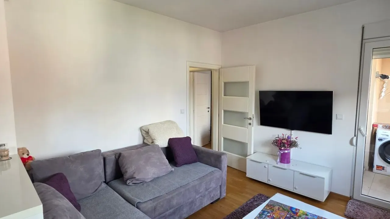 Izdavanje, stan, 45m², Stari Aerodrom, Podgorica