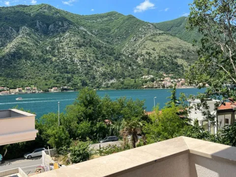 Prodaja, jednosoban stan, 46m², Dobrota, Kotor - image 2