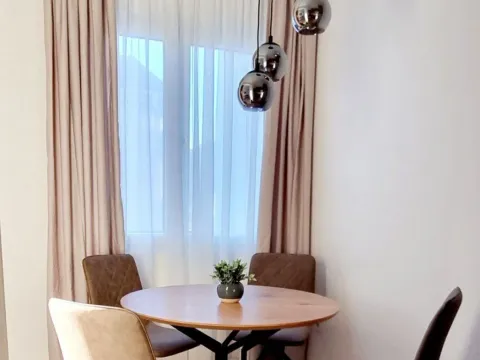 Rent, two bedroom apartment, 60m², Mažina, Tivat - image 3