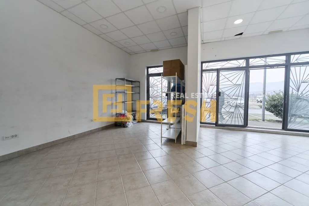 Rent, office space, 120m², Stari Aerodrom, Podgorica