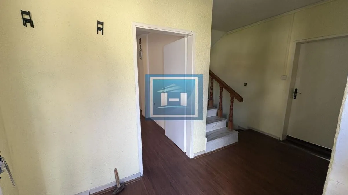 Prodaja, kuća, 500m², Ribare, Jagodina
