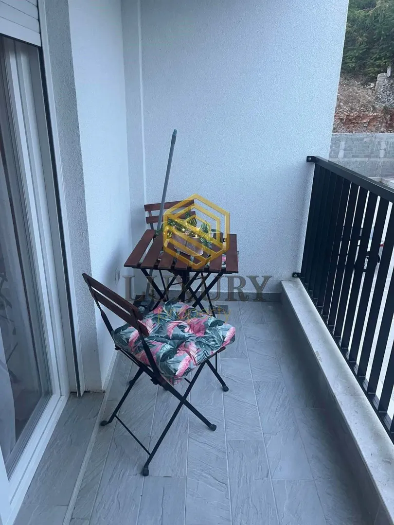 Izdavanje, jednosoban stan, 42m², Zagorič, Podgorica