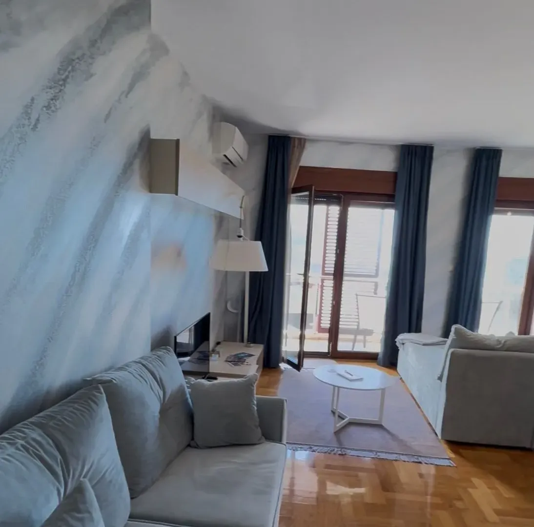 Prodaja, garsonjera, 45m², Bečići, Budva