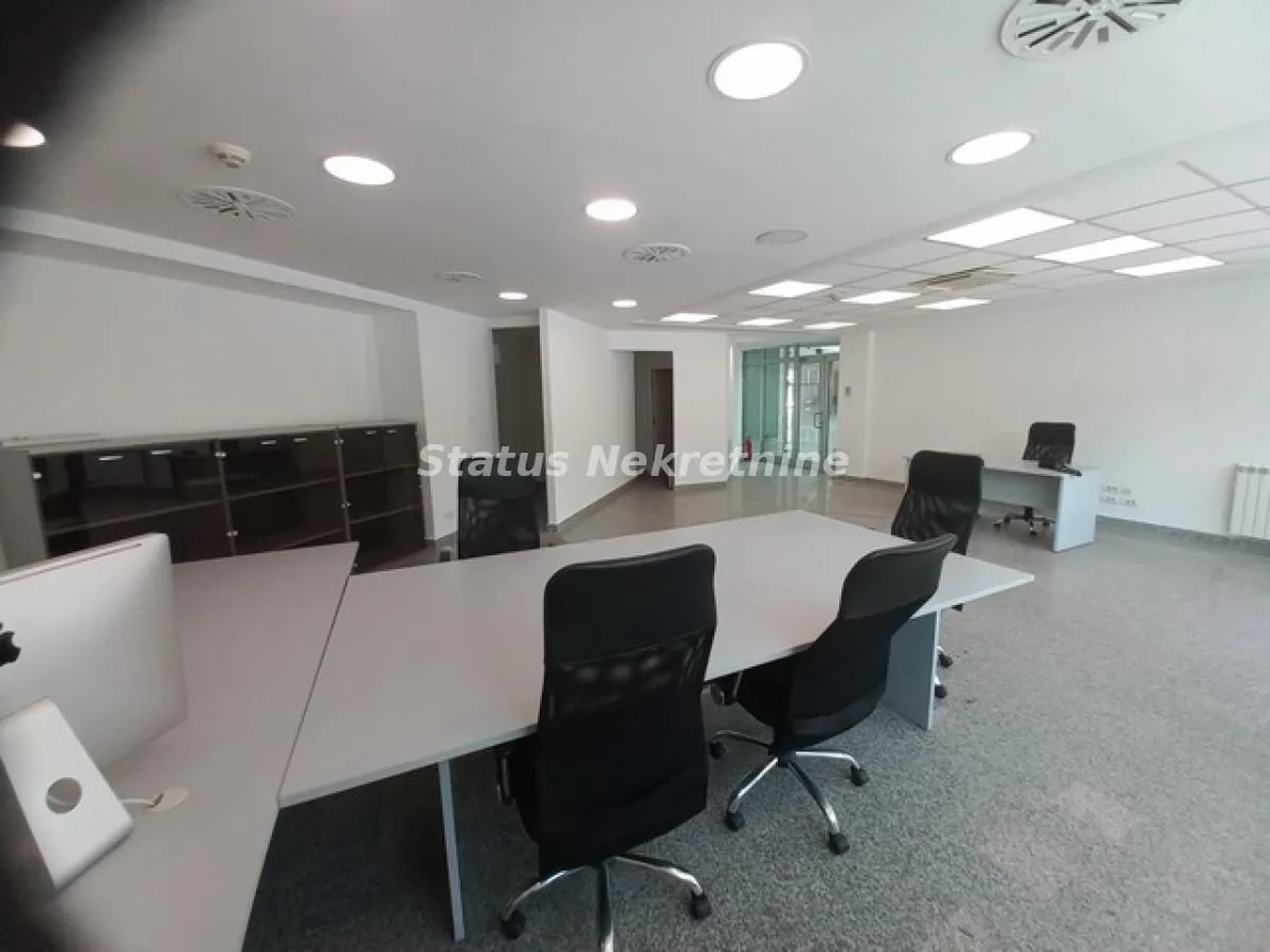 Sale, office space, 90m², Sajmište, Novi Sad