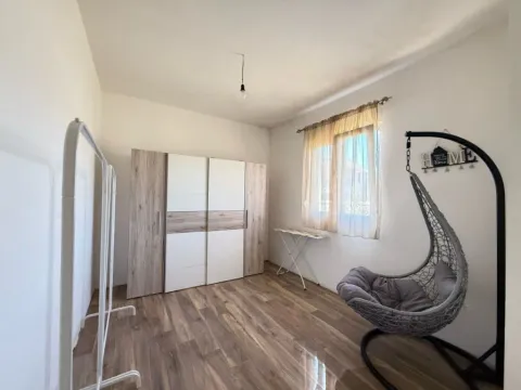 Izdavanje, kuća, 137m², Donji Kokoti, Podgorica - image 10
