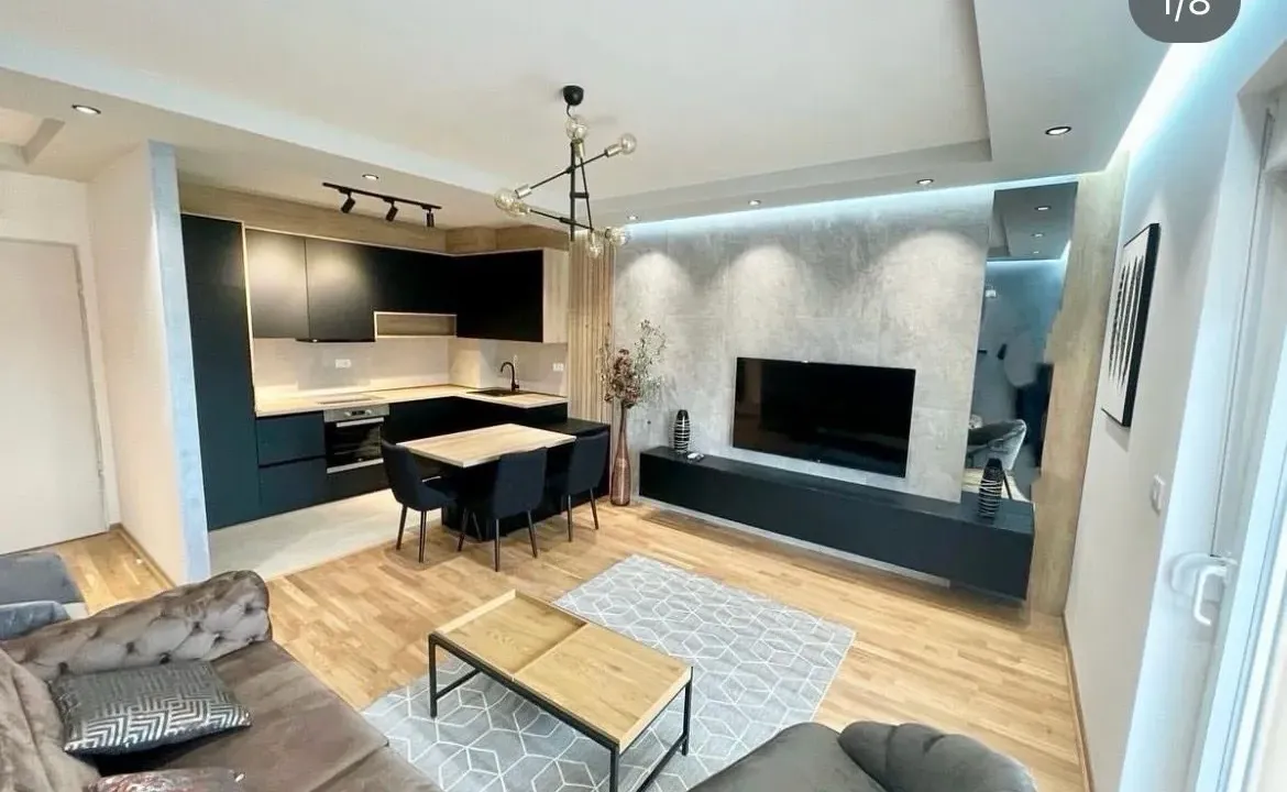 Izdavanje, jednosoban stan, 53m², City Kvart, Podgorica