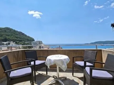 Sale, one bedroom apartment, 44m², Rafailovići, Budva - image 2