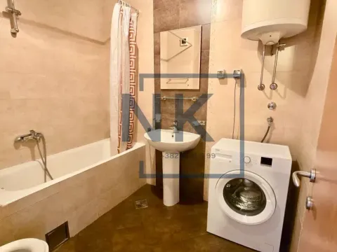 Sale, two bedroom apartment, 64m², Stari Aerodrom, Podgorica - image 11